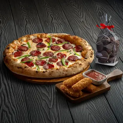 Pizza box with a treat